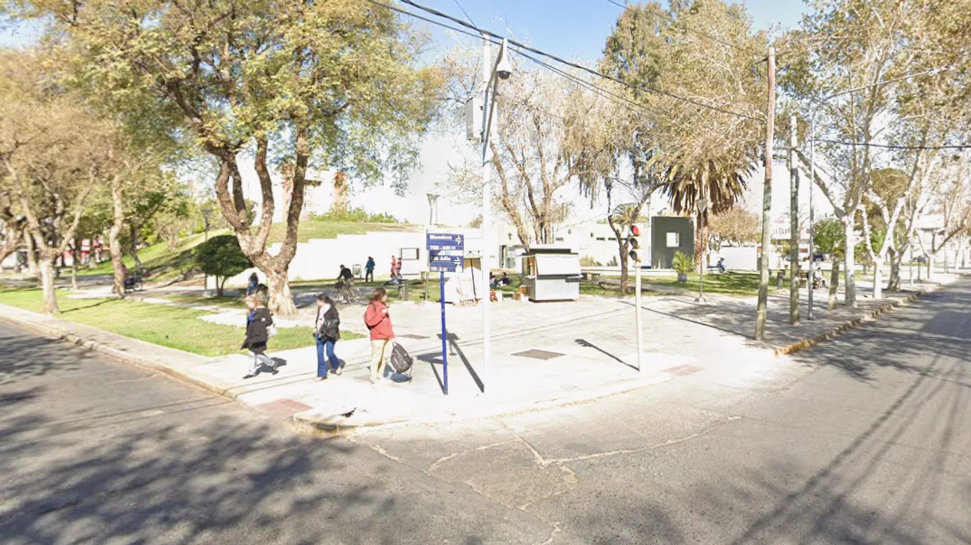 Imagen de Plaza Hipólito Yrigoyen